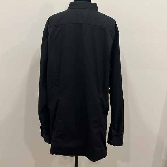 Vince Long-Sleeve Slim Button-Front Shirt - Picture 9 of 15